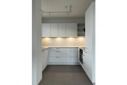 Erstbezug: Traumhafte 2‑Zimmer‑Wohnung mit kompletter Küche & ruh - Leinfelden-Echterdingen