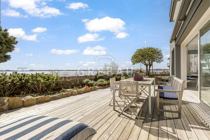 Traumhaus mit Beach-Feeling! Familienhaus mit Elbblick, Doppelgarage und Energieeffizienzklasse A - Hamburg Blankenese