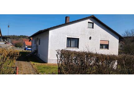 Haus in Holzheim am Forst zu verkaufen - Kallmünz