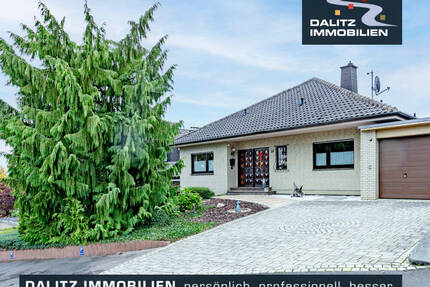 Attraktives Wohnhaus mit schöner Einliegerwohnung - Bornheim / Waldorf