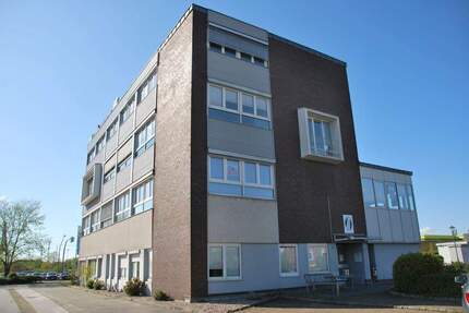 Zentrale Büroflächen in Neumünster! OTTO STÖBEN!