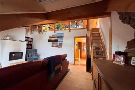 Helle 4,5-Zimmer-Dachgeschosswohnung+ in Ettlingen-Spessart