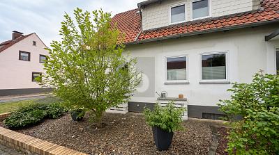 MODERNES ZUHAUSE IN GEPFLEGTEM ZUSTAND - Bilshausen