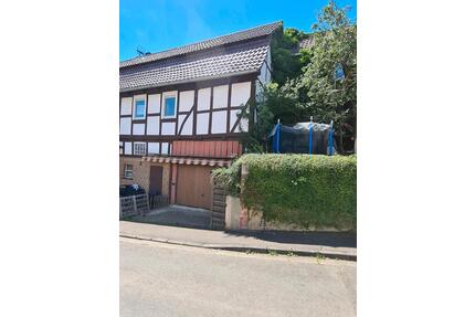 Haus verkaufen - 75.500,00&nbsp;EUR Kaufpreis, ca.&nbsp; 156,00&nbsp;m&sup2; in Borken (Hessen) (PLZ: 34582)