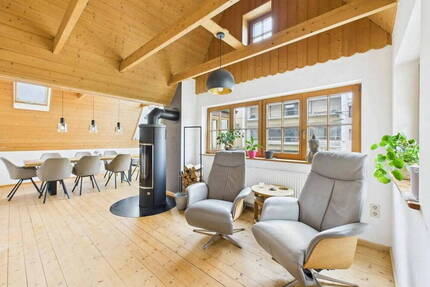 Außergewöhnliches Ein- Zweifamilienhaus mit viel Platz für Ihre Familie in Nellingen - Ostfildern