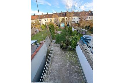 vermiete kleines Reihenmittelhaus in 86163 Augsburg