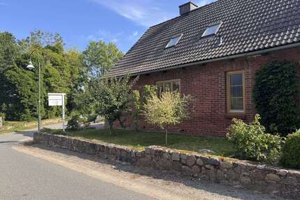 Haus zum Kaufen in Schönwalde am Bungsberg 229.000,00 € 100 m²