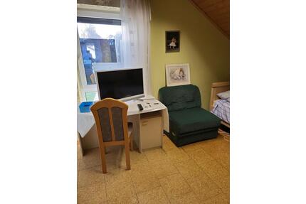 schöne sonnige WG-zimmer - 452,00&nbsp;EUR Kaltmiete, ca.&nbsp; 30,00&nbsp;m&sup2; in Ehingen (Donau) (PLZ: 89584)