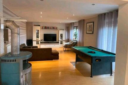 Ferienwohnung - 80,00&nbsp;EUR Kaltmiete, ca.&nbsp; 140,00&nbsp;m&sup2; in Rengsdorf (PLZ: 56579)