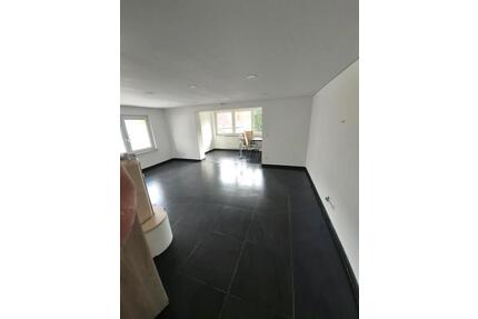 Haus zu vermieten - 1.500,00&nbsp;EUR Kaltmiete, ca.&nbsp; 165,00&nbsp;m&sup2; in Albstadt (PLZ: 72461) Gemarkung Onstmettingen