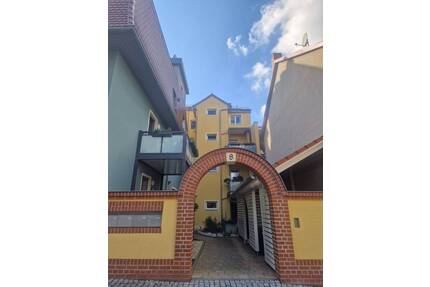 Großzügig geschnittene 3-Zimmer-Wohnung im Zentrum von Eisenberg