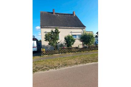Idyllisch Nostalgisches Haus mit Grundstück zu Verkaufen - Oranienbaum-Wörlitz