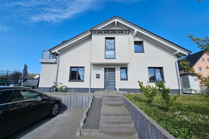 Modernes Familienhaus mit Garten, Homeoffice & Feldblick - Ranstadt