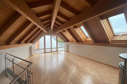 helle 4,5 Zimmer Wohnung im Herzen von Deggendorf