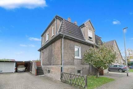 Freistehendes Zweifamilienhaus mit großem Garten in Hamm-Herringen