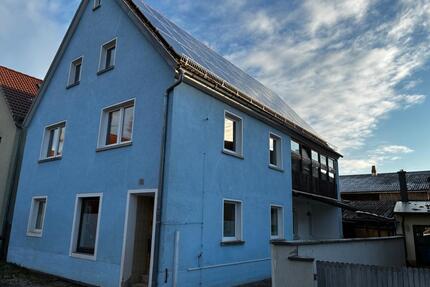 PROVISIONSFREI: Viel Platz für Familie in Baudenbach – mit PV