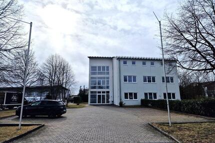 Attraktive Büro- oder Praxisfläche im Erdgeschoss! - Walddorfhäslach