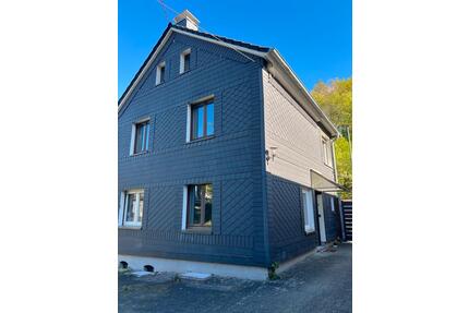 Doppelhaushälfte in Gummersbach Mühlensessmar - Bergneustadt
