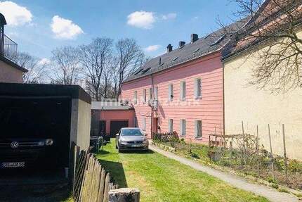 ***Mehrfamilienhaus mit Garagen*** sofort verfügbar und frei *** - Selb