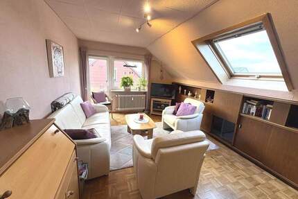 Schöne 4-Zimmerwohnung mit 2 Garagen - Schönaich