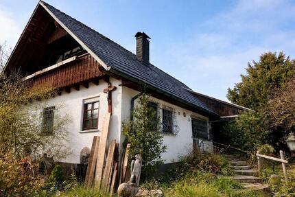 Einfamilienhaus in Villingen - 330.000,00&nbsp;EUR Kaufpreis, ca.&nbsp; 150,00&nbsp;m&sup2; in Villingen-Schwenningen (PLZ: 78052)