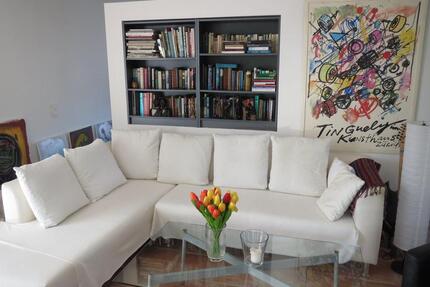 Möbliertes Dachstudio, TV, WLAN, Reinigung u. Strom inkl., in Offenbach-Rosenhöhe - Offenbach am Main Buchrain