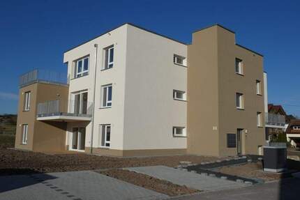 Neubau - Erstbezug: 2-Zimmer- Penthouse-Wohnung - ab 01.04. bezugsfertig - Stimpfach / Weipertshofen