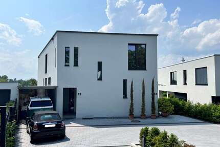 Wohnung zum Mieten in Bergisch Gladbach 2.975,00 € 250 m²
