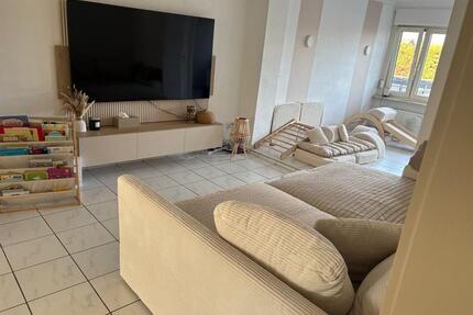 Holzwickede, 3Z, Küche, Bad, 80 m², Balkon mit alleinigem Gartenz