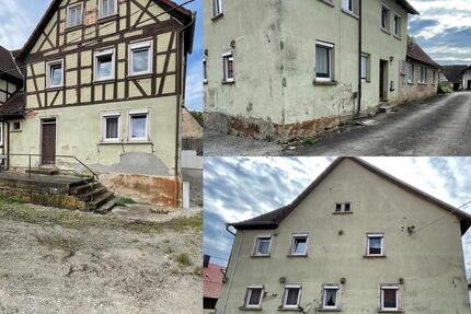 Bauernhof mit großem Haus und noch größerer Scheune - Creglingen