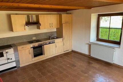 2 Zimmer-Wohnung Röhrnbach - 650,00&nbsp;EUR Kaltmiete, ca.&nbsp; 90,00&nbsp;m&sup2; in Fürsteneck (PLZ: 94142)