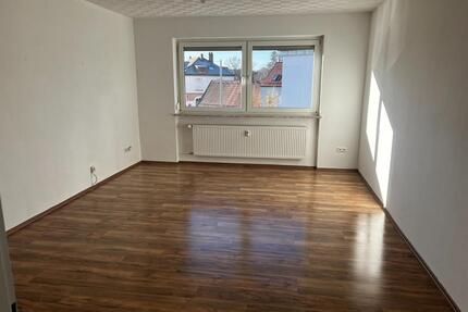 3 Zimmer Wohnung Waldsassen - 550,00&nbsp;EUR Kaltmiete, ca.&nbsp; 85,00&nbsp;m&sup2; in Waldsassen (PLZ: 95652)