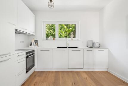 Loretta Living: Helle 4-Zimmer-Wohnung mit Balkon und flexiblem Wohnkonzept - Düsseldorf Stadtbezirk 3