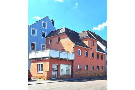 Miete-Mietkauf-Kauf: Alles ist Möglich! STADTHAUS mit zwei Wohneinheiten und einer Ladenfläche in zentrumsnaher Lage in Ansbach!