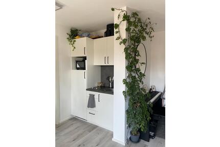 Exklusive teilmöblierte 1-Zimmer Wohnung mit Balkon in Augsburg - Dachau