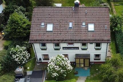 Großes Einfalienhaus, - 165.000,00&nbsp;EUR Kaufpreis, ca.&nbsp; 274,00&nbsp;m&sup2; in Langelsheim (PLZ: 38685)