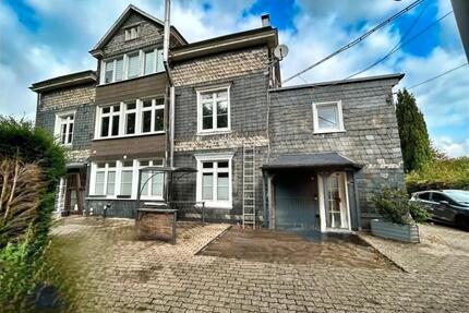 Renditeobjekt Mehrfamilienhaus - 769.000,00&nbsp;EUR Kaufpreis, ca.&nbsp; 450,00&nbsp;m&sup2; in Wermelskirchen (PLZ: 42929)