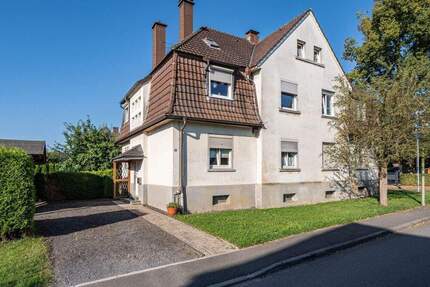 Schon in vielen Punkten renoviert - Doppelhaushälfte (Einfamilienhaus) mitten in Bruchhausen!