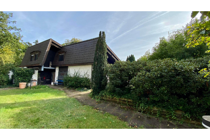 Haus zum Kaufen in Burgwedel 621.500,00 € 301.21 m²