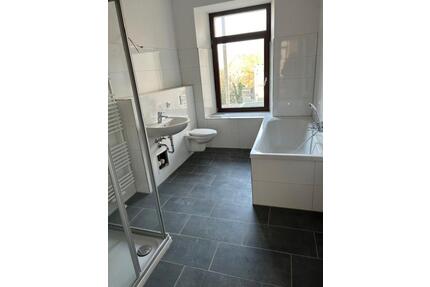 Wohnen auf 2 Ebenen - neu sanierte 2 Zimmer-Maisonette-Wohnung mit großem Balkon! - Plauen