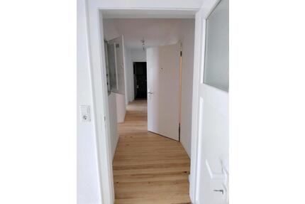 90 qm Wohnung, frisch renoviert, ohne Balkon - Wasserburg am Inn