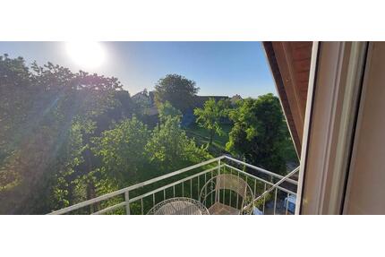 Hochwertige Möblierte 2 Zi.Wohnung, Balkon, Stellplatz, WLAN, - Schallstadt