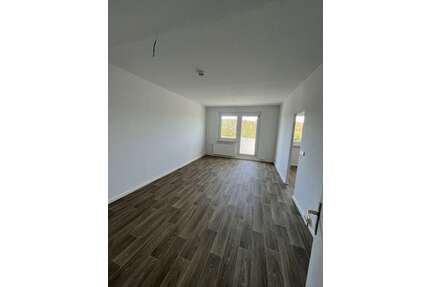 Wohnung zum Mieten in Halle 270,00 € 36.1 m²