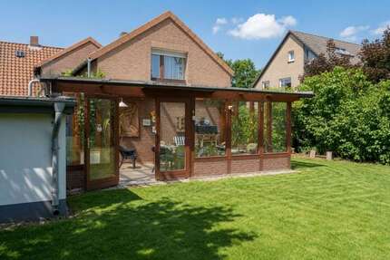 Haus zum Kaufen in Gifhorn 390.000,00 € 204 m²