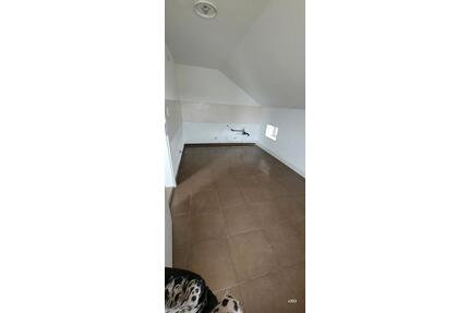 2 Raum DG in Eggersdorf - 390,00&nbsp;EUR Kaltmiete, ca.&nbsp; 57,00&nbsp;m&sup2; in Bördeland (PLZ: 39221)