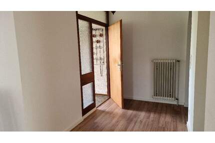 Einfamilienhaus in begehrter Lage mit großzügigem Südhang-Grundstück - Klettgau Erzingen