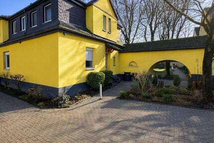 WohnQuartier am Zoo in Gelsenkirchen, 100 m2 Wohnfläche auf einer Ebene, 5 Zimmer KDB und Gäste WC