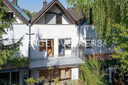 Haus zum Kaufen in Eschborn 680.000,00 € 164 m²