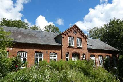 Haus zum Kaufen in Osterhever 495.000,00 € 250 m²