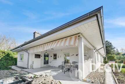 Haus zum Kaufen in Rinteln 265.000,00 € 191 m²